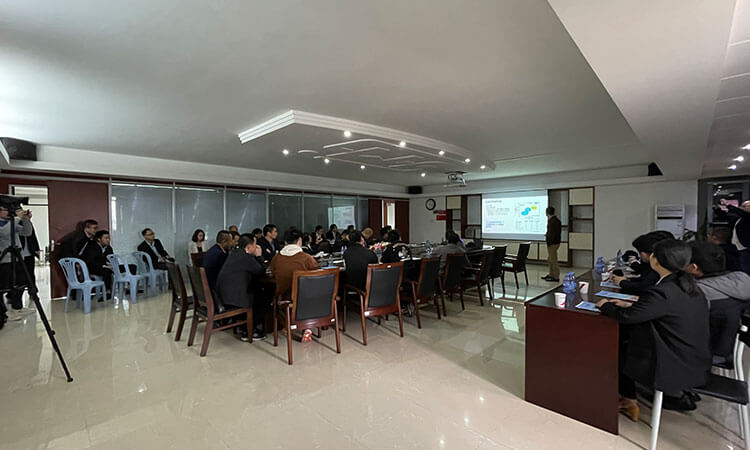 Jinming's five-layer FFS heavy-wrapped film special blown extrusion machine demonstration ended successfully